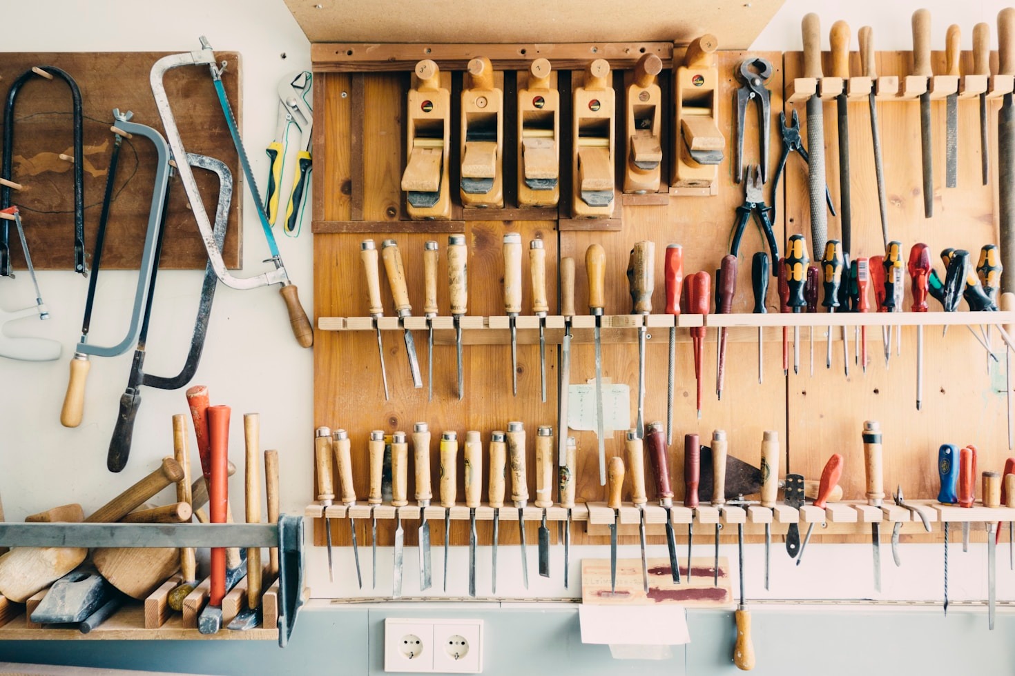 Top 5 Tools Every DIY Enthusiast Needs